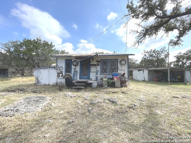 890 County Road 246 Property Photo 8
