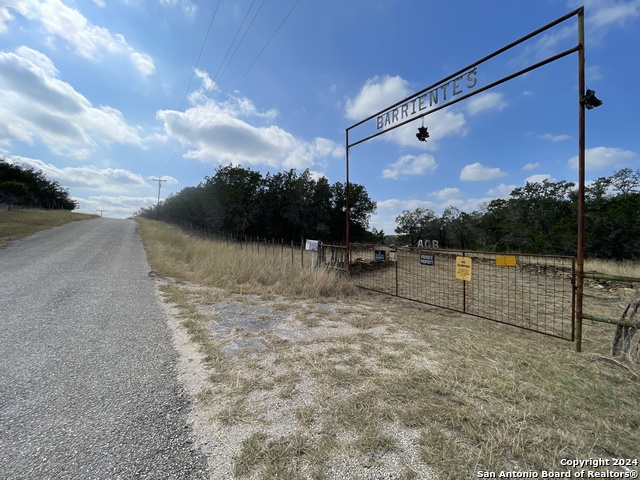 890 County Road 246 Property Photo 35