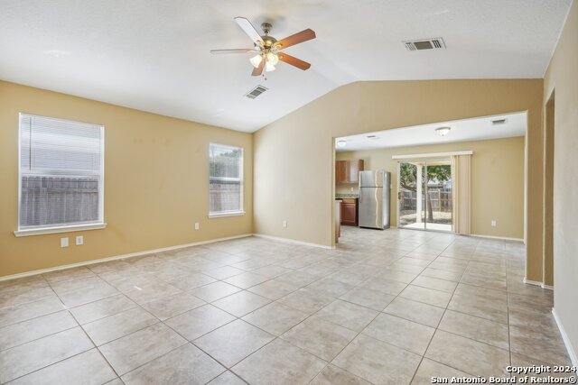 2115 Clear Ct Property Photo 6