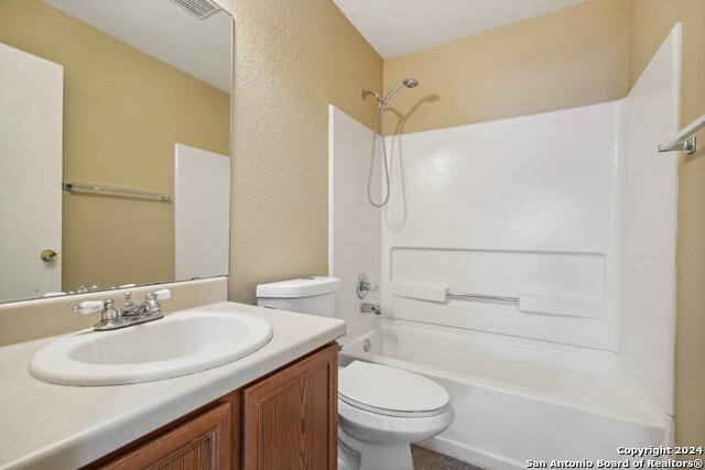 2115 Clear Ct Property Photo 16