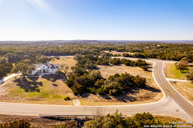 102 JACKSON CREEK Property Photo 1