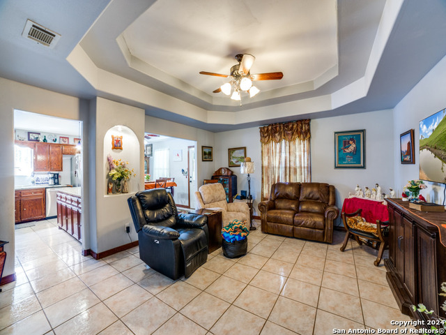403 Hackberry Property Photo 7