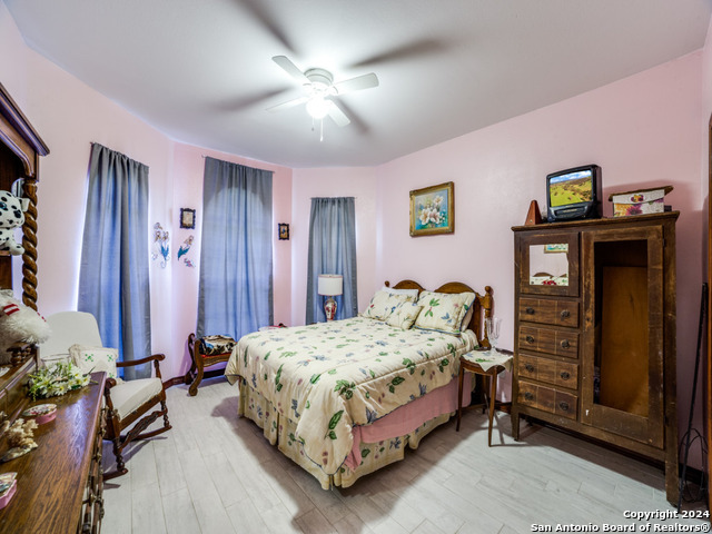 403 Hackberry Property Photo 15