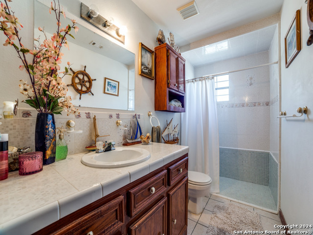 403 Hackberry Property Photo 16