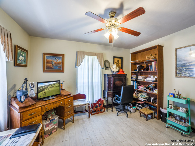 403 Hackberry Property Photo 17