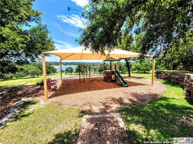 636 Angelica Vis Property Photo 18