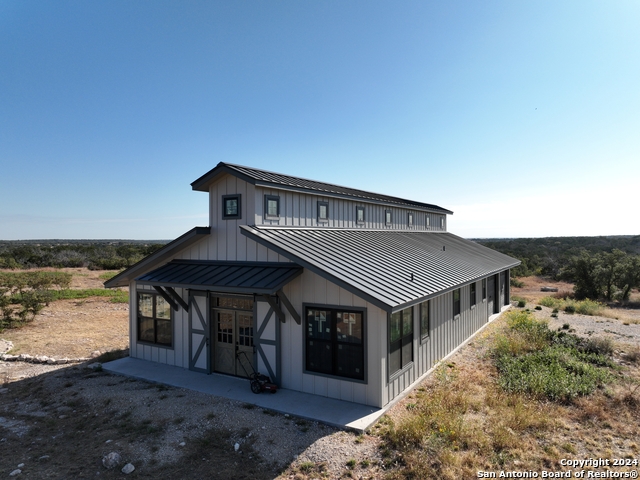 190 Nw Camino Real Rd Property Photo 15