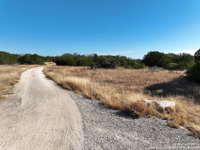 190 Nw Camino Real Rd Property Photo 32