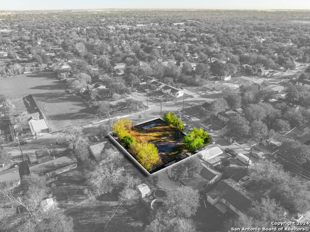 2734 Hicks Ave Property Photo