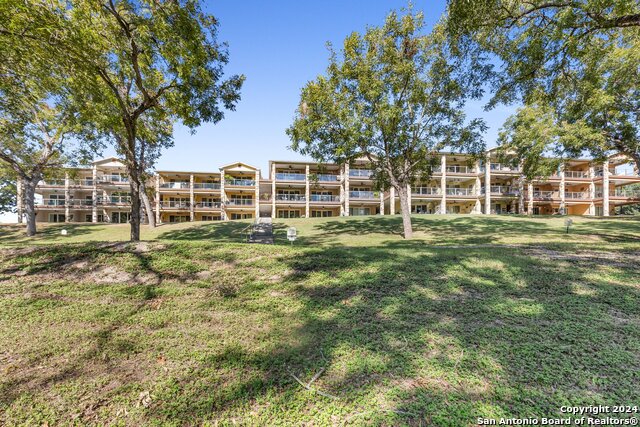 540 River Run Property Photo 6