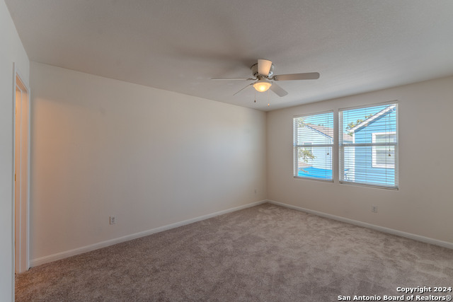 418 Shadowpoint Property Photo 14
