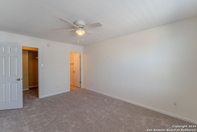 418 Shadowpoint Property Photo 15