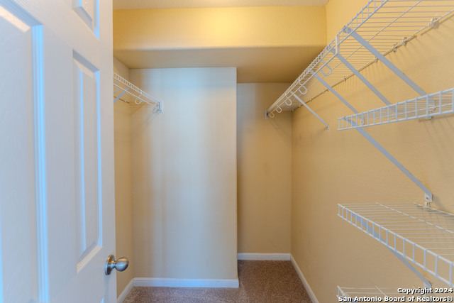 418 Shadowpoint Property Photo 16