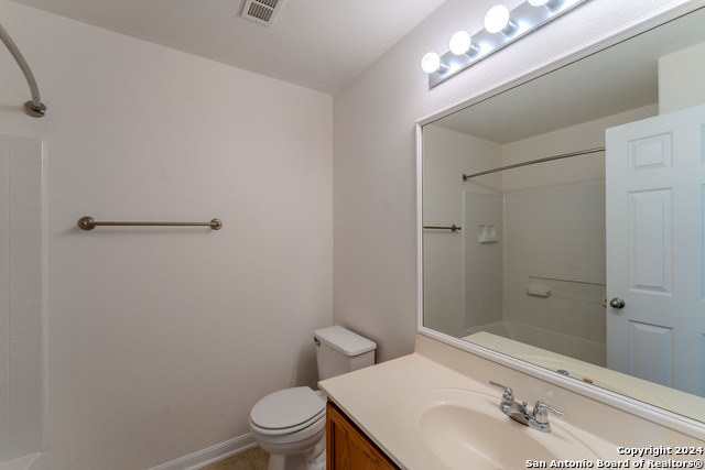 418 Shadowpoint Property Photo 21