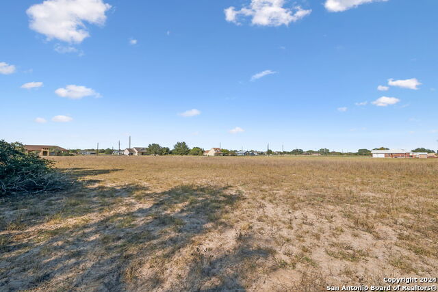 246 Shamrock Dr Property Photo 6