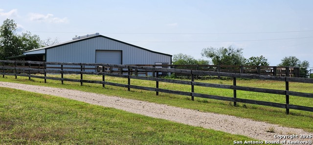 3200 auxiliary airport Property Photo 1