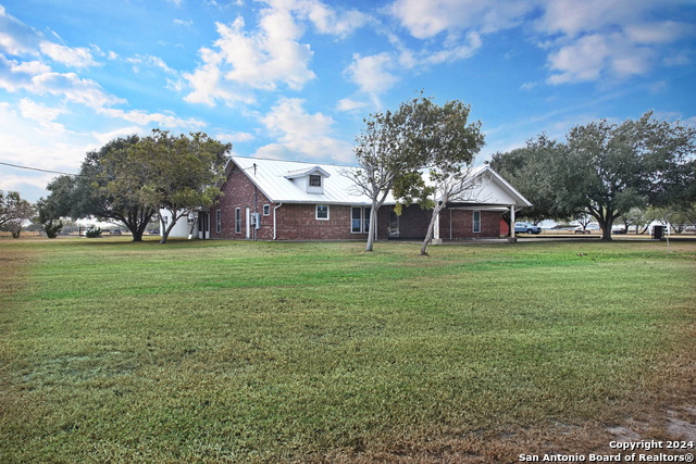 13789 Fm 1944 Property Photo