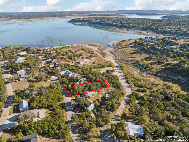 1831 W Lakeside Dr Property Photo 8