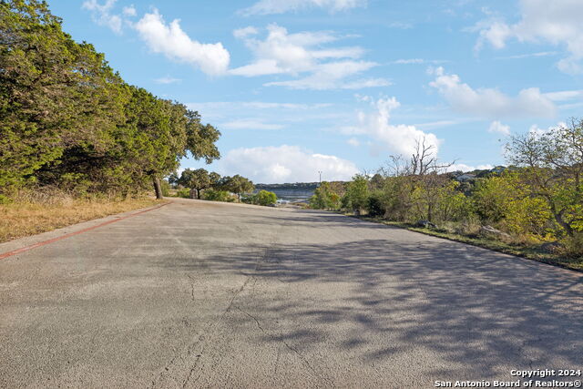 1831 W Lakeside Dr Property Photo 24