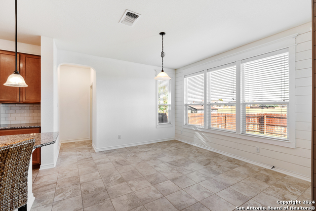 671 Pebble Bend Property Photo 20