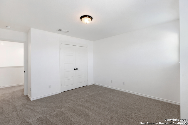 671 Pebble Bend Property Photo 33