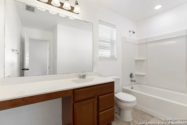 671 Pebble Bend Property Photo 36