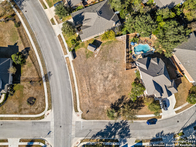 1202 Creek Cyn Property Photo 5