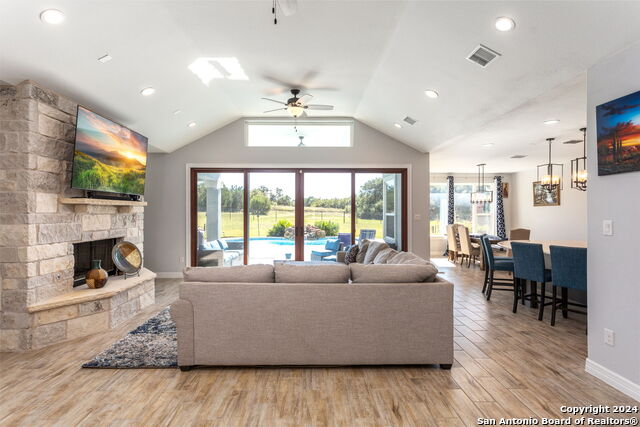 795 Maximino Ridge Rd Property Photo 7