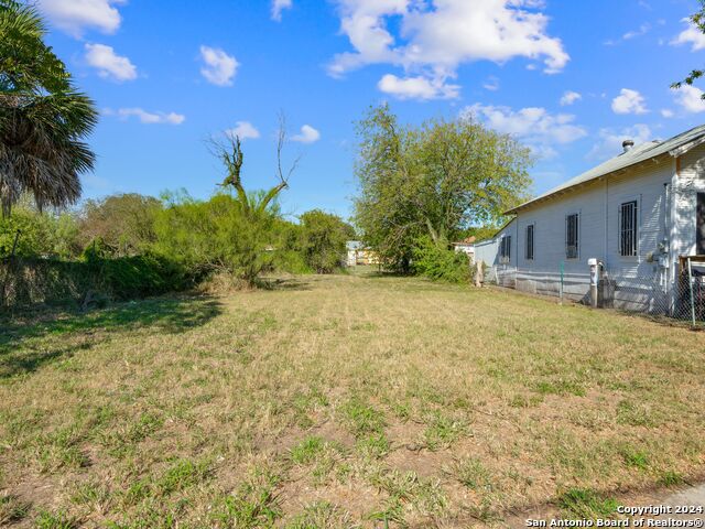 631 Aransas Ave Property Photo 1