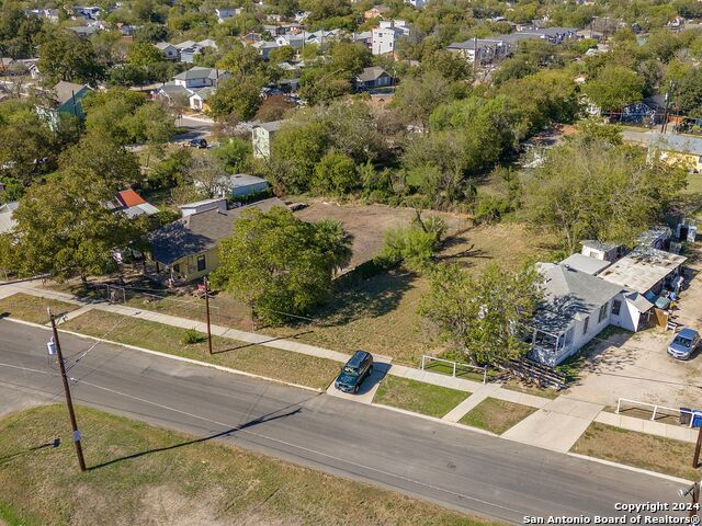 631 Aransas Ave Property Photo 6