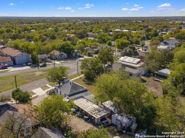 631 Aransas Ave Property Photo 12