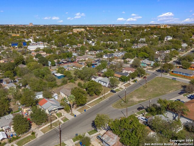 631 Aransas Ave Property Photo 18