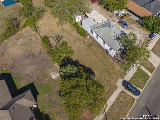 631 Aransas Ave Property Photo 24