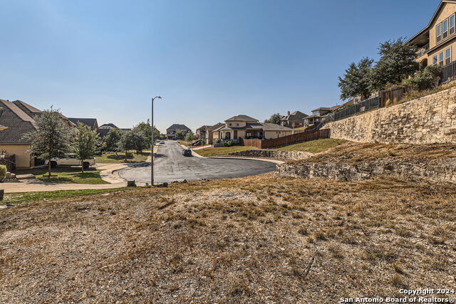 18947 Llano Ledge Property Photo 6