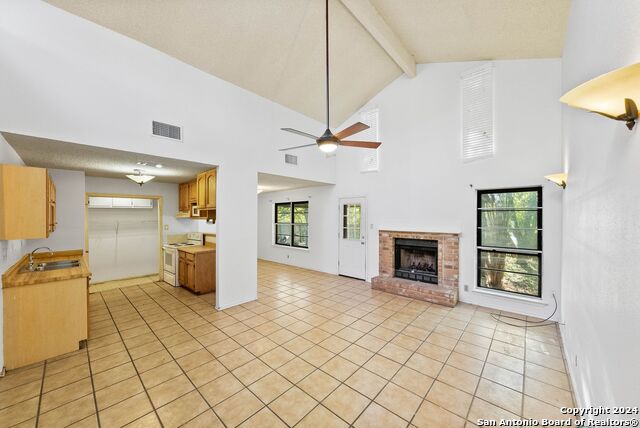 11415 Rousseau St Property Photo 7