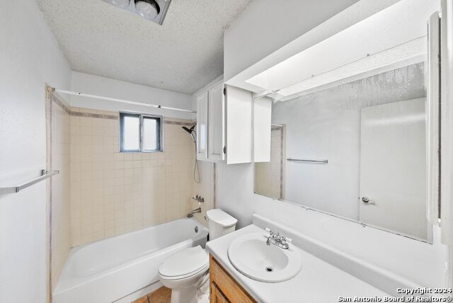 11415 Rousseau St Property Photo 26
