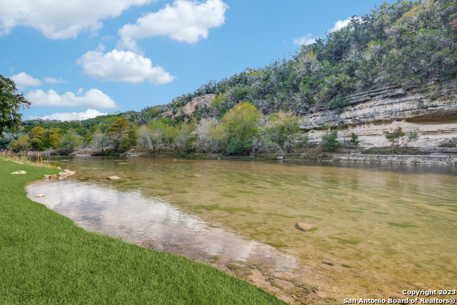 540 River Run Property Photo 1