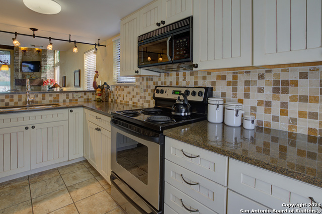 214 T Bar M Dr Property Photo 27