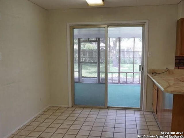 4102 Kirby Dr Property Photo 4