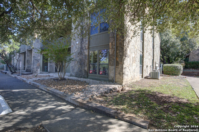 211 T Bar M Dr Property Photo 1