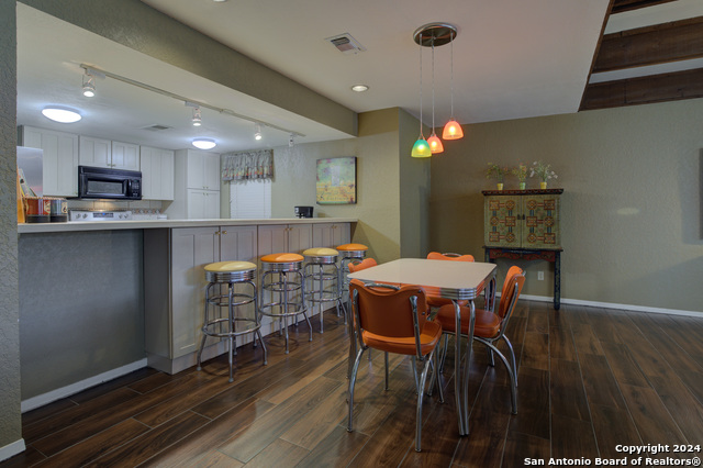 211 T Bar M Dr Property Photo 5