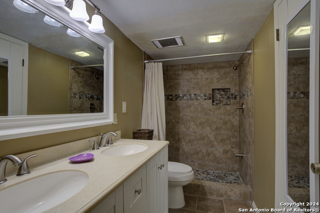 211 T Bar M Dr Property Photo 24