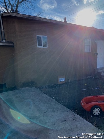 1902 LENNON AVE Property Photo 1
