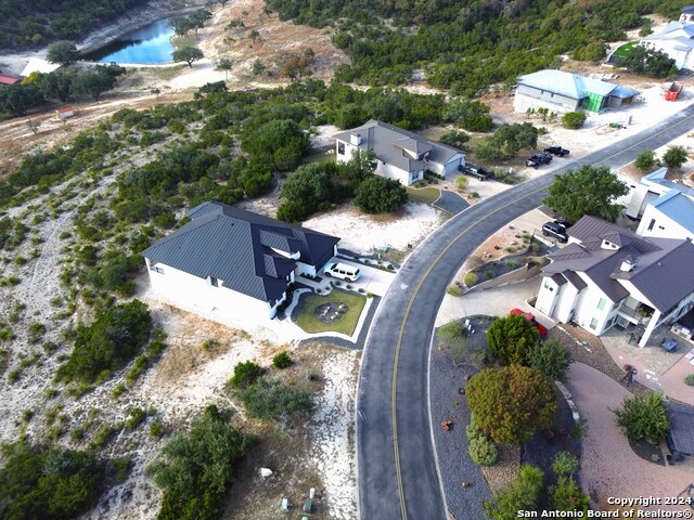 8 Preston Trl Property Photo 5