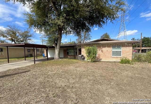 4811 Hershey Property Photo 3