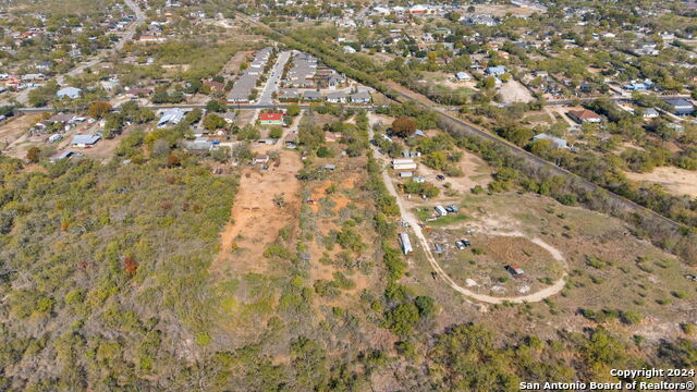718 W Villaret Blvd Property Photo 18