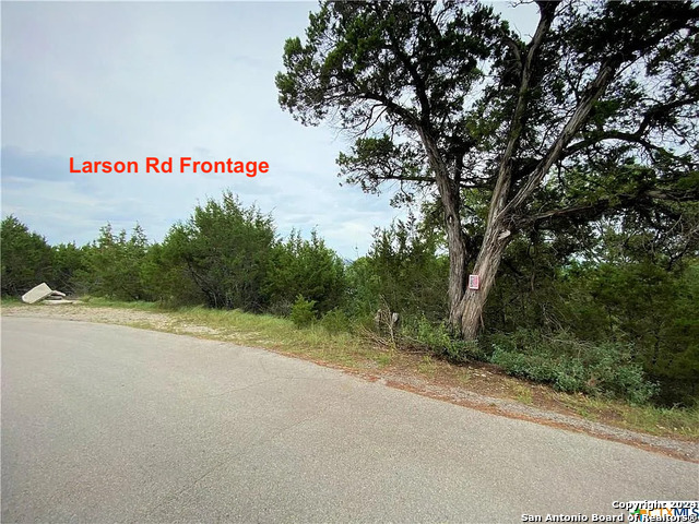 1663 Larson Dr Property Photo 8