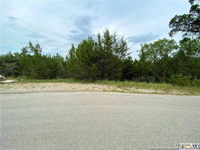 1663 Larson Dr Property Photo 20