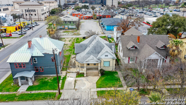218 Park Ave Property Photo 1