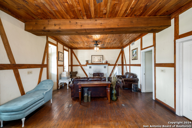 109 Waring Welfare Property Photo 10